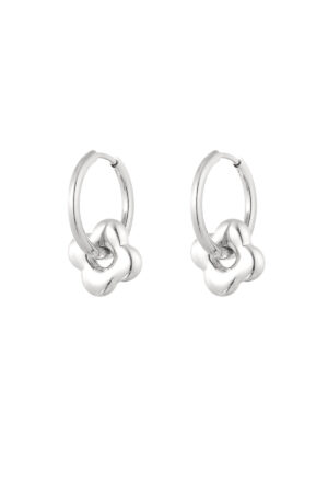 Silver earrings with clover charm